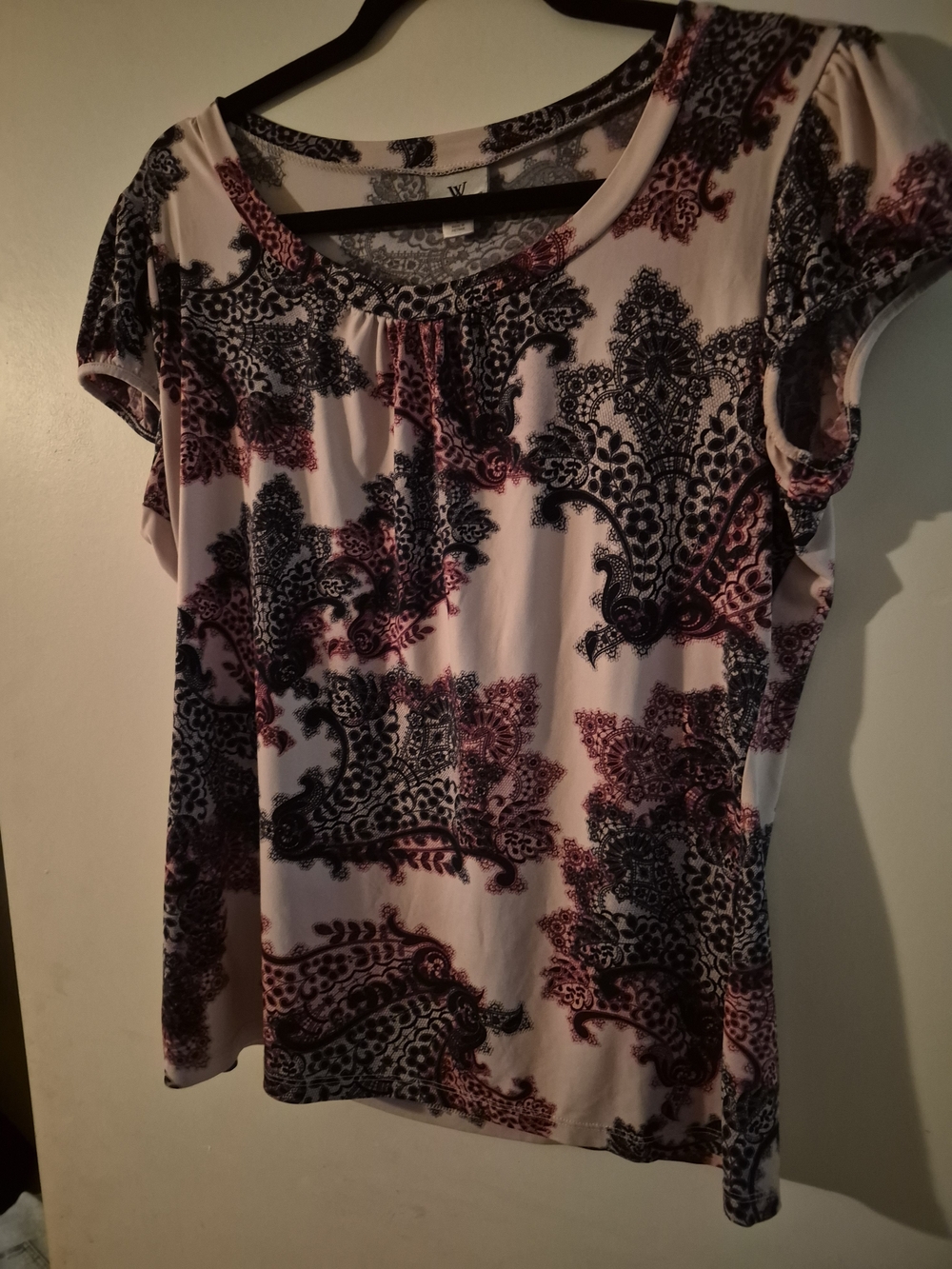 Worthington Short Sleeve Scoop Neck Top in Pink, Black & Purple Paisley